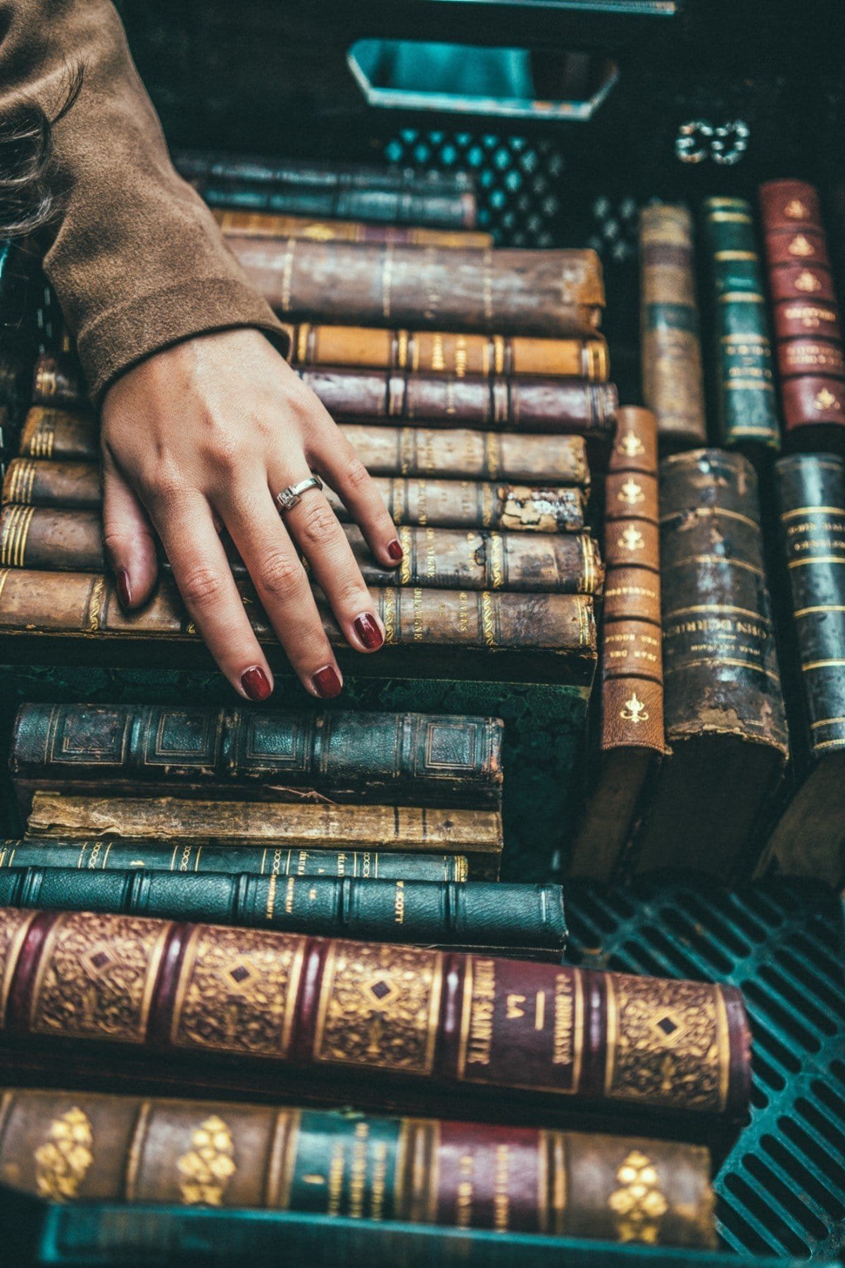 Read more about the article PTSD Books for Creating A Healthy Cognitive Framework